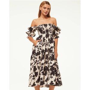 Misa Los Angeles Margarita Off Shoulder Dress in Floral Negra